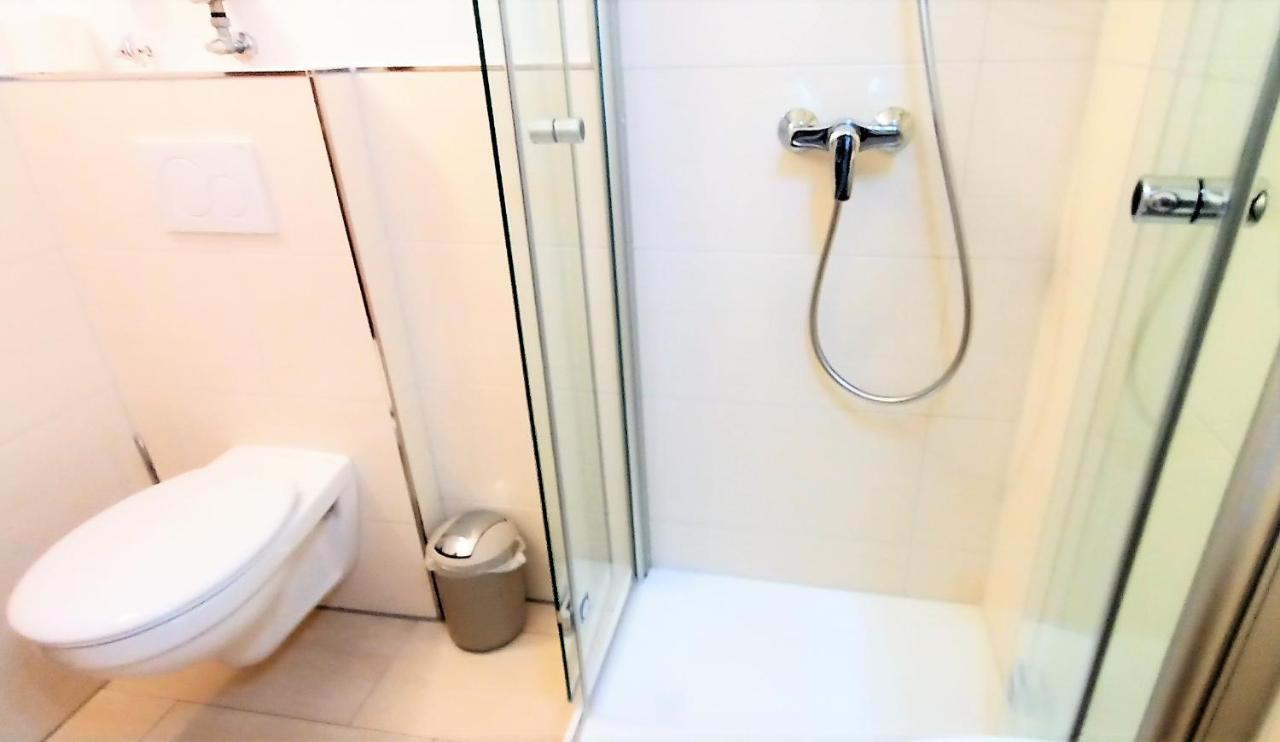 Bodensee Apartments Friedrichshafen Schnetzenhausen מראה חיצוני תמונה